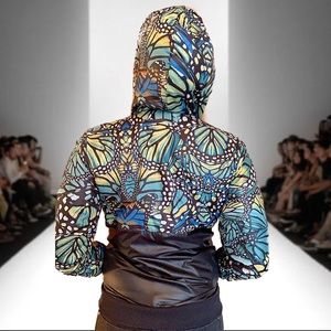 Sports Hoodie in true fashion.